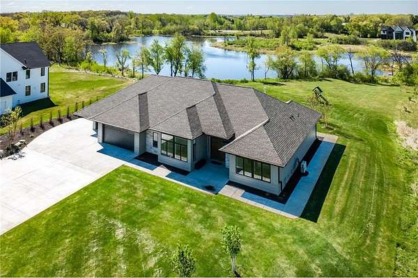 2.55 Acres of Land with Home for Sale in Credit River Township, Minnesota