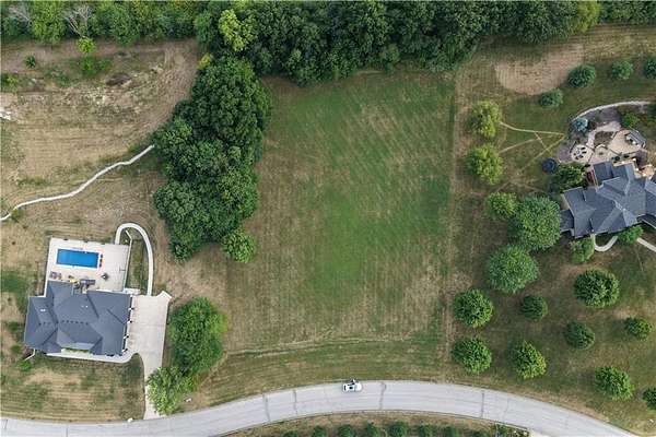 1.7 Acres of Residential Land for Sale in Kearney, Missouri