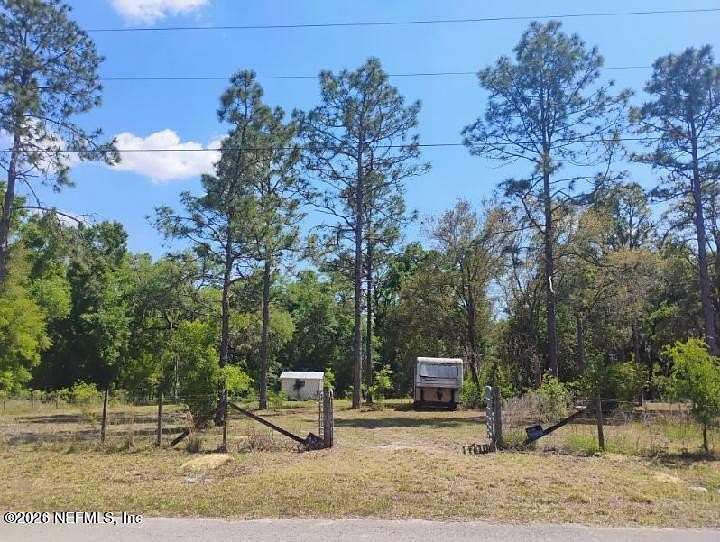 1.5 Acres of Residential Land for Sale in Old Town, Florida