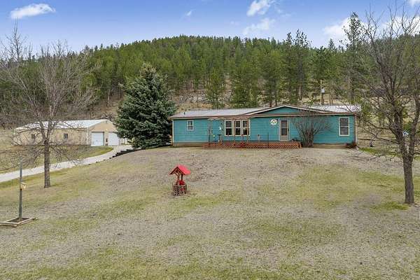 7.46 Acres of Land with Home for Sale in Pringle, South Dakota