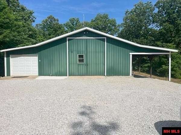 5.5 Acres of Residential Land for Sale in Mountain Home, Arkansas