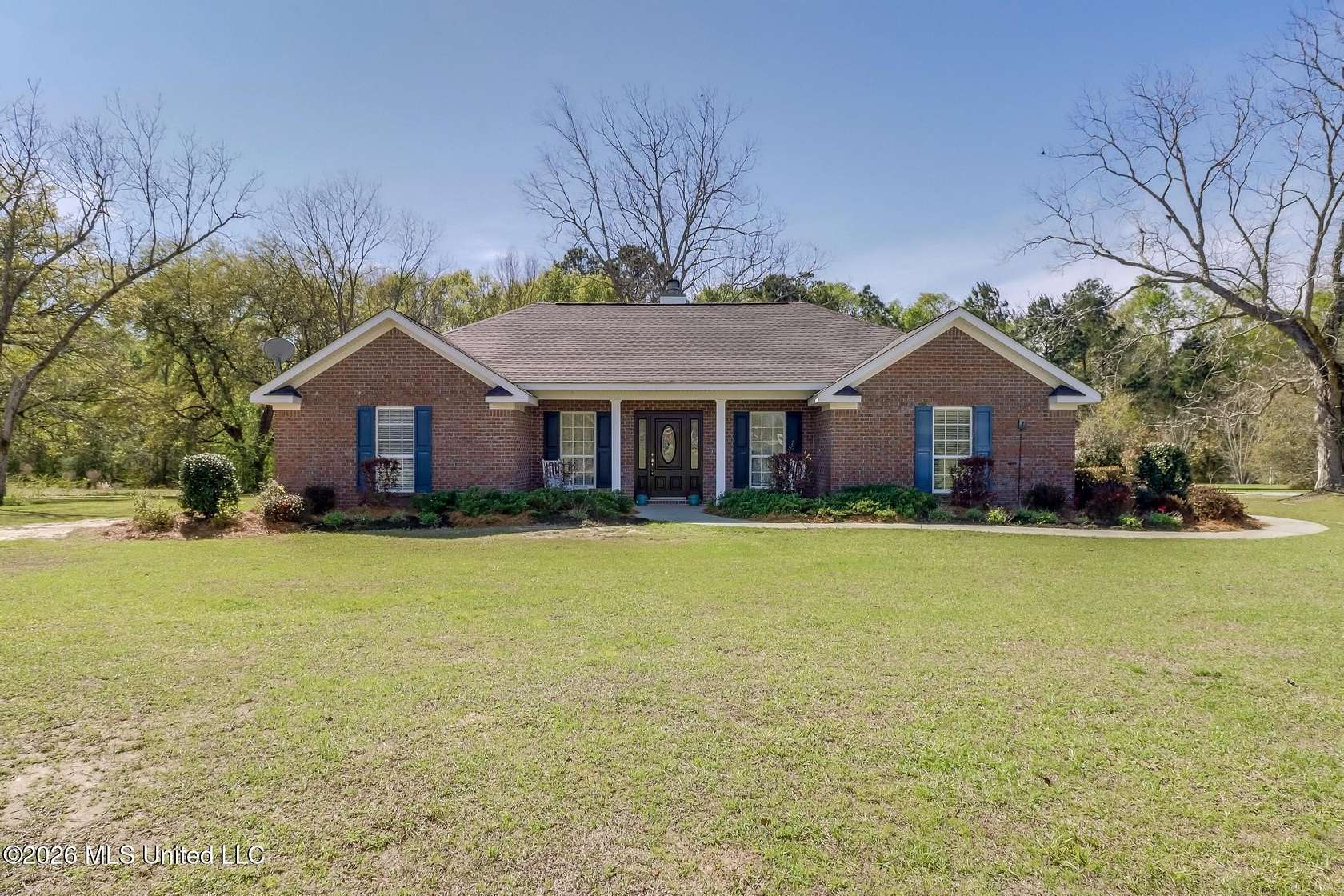2.5 Acres of Land with Home for Lease in Gulfport, Mississippi