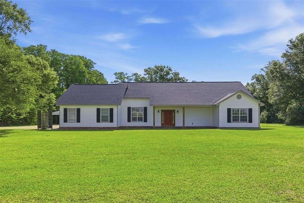 4 Acres of Land with Home for Sale in Lake Charles, Louisiana