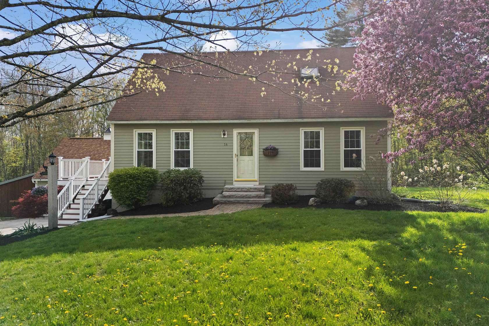2.44 Acres of Land with Home for Sale in Weare, New Hampshire