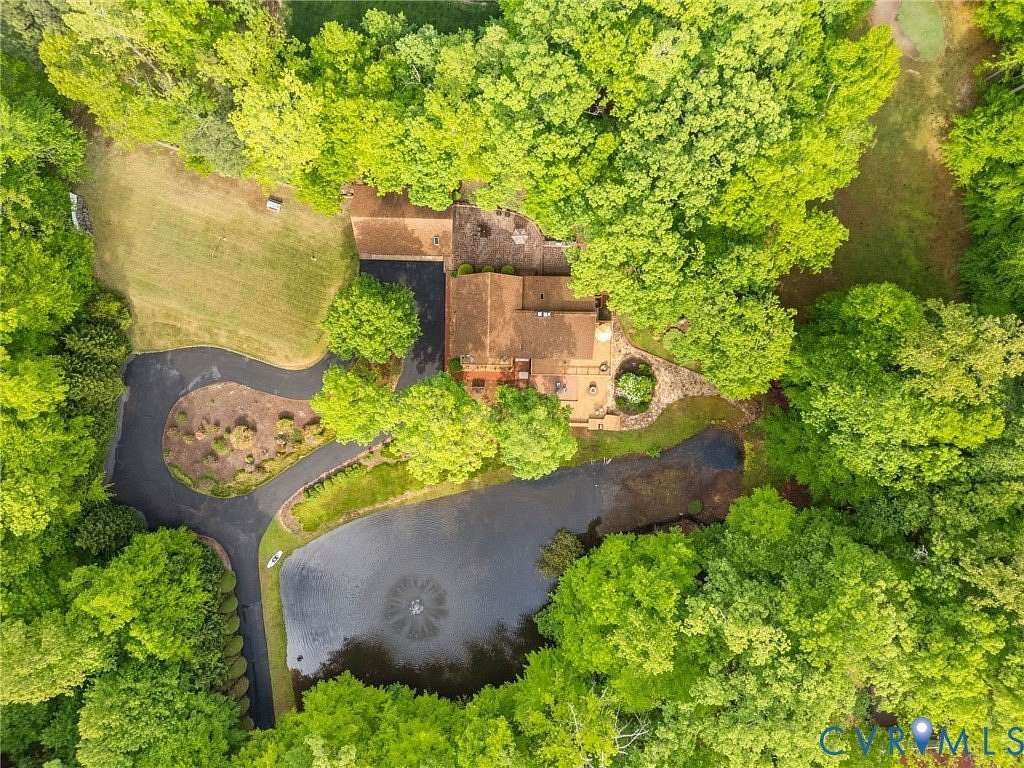 4.8 Acres of Land with Home for Sale in Richmond, Virginia
