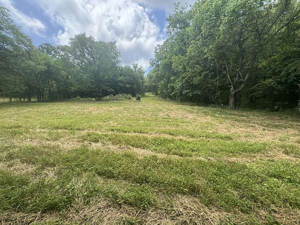 81.5 Acres of Land for Sale in Bradyville, Tennessee