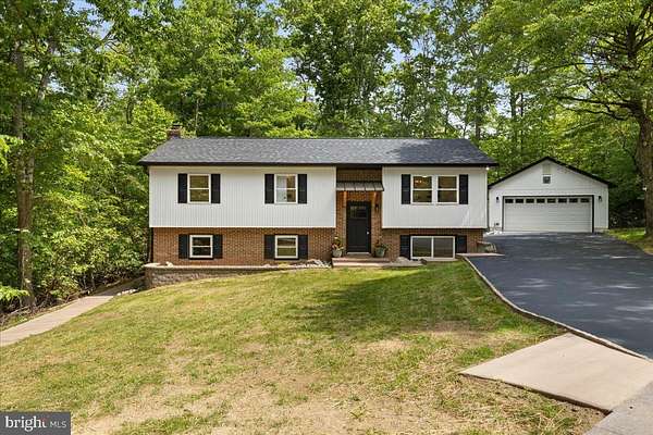 2 Acres of Land with Home for Sale in Lexington Park, Maryland