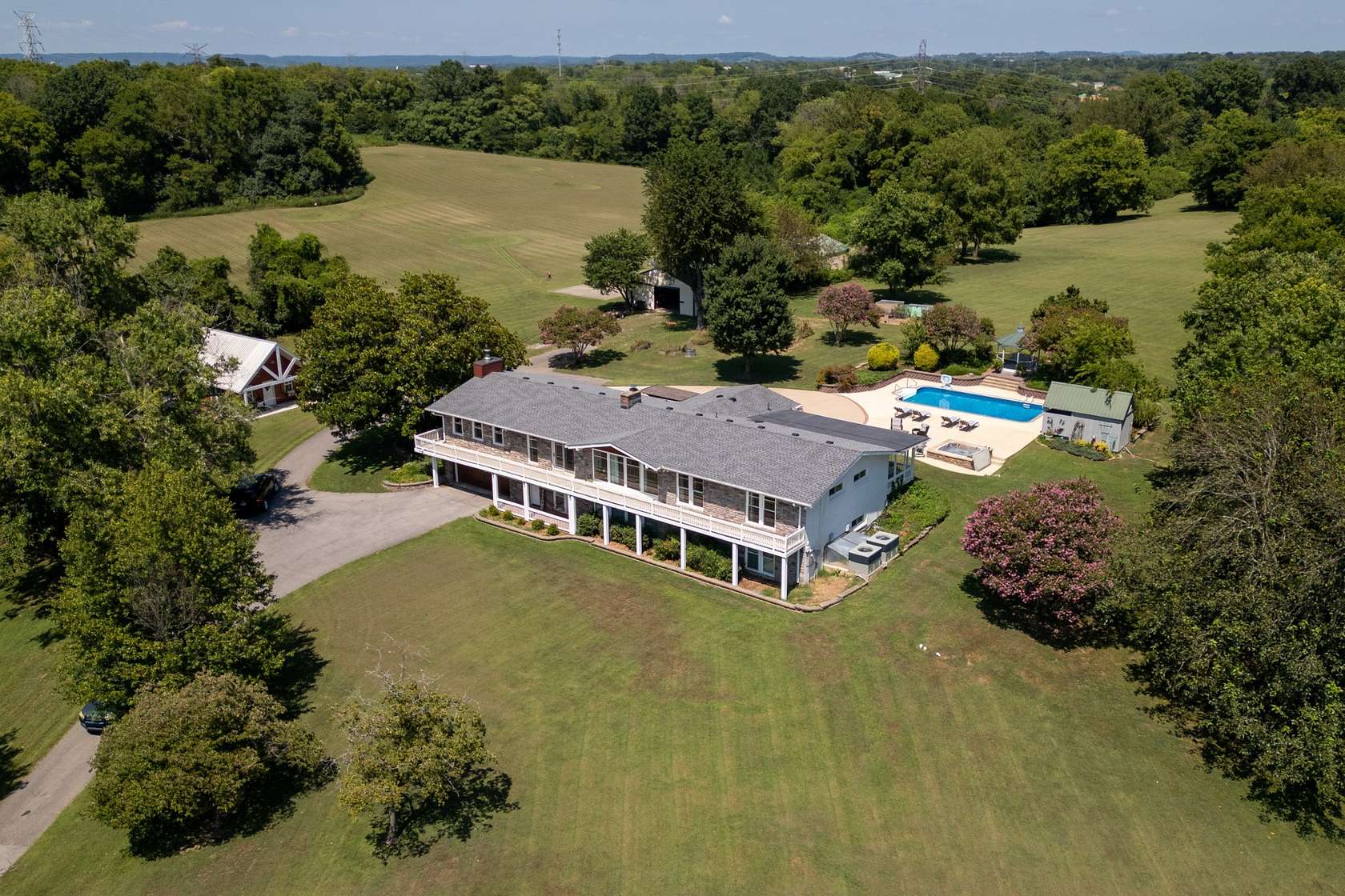 38.8 Acres of Land with Home for Sale in Gallatin, Tennessee