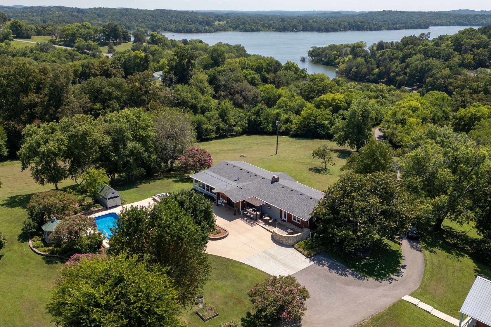 38.8 Acres of Land with Home for Sale in Gallatin, Tennessee