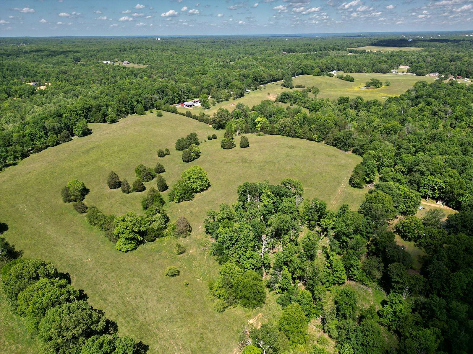 83 Acres of Land for Sale in Dickson, Tennessee