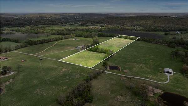 20 Acres of Agricultural & Residential Land for Sale in Fayetteville, Arkansas