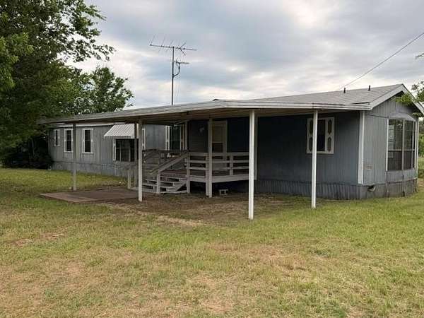 2 Acres of Land with Home for Sale in Eustace, Texas