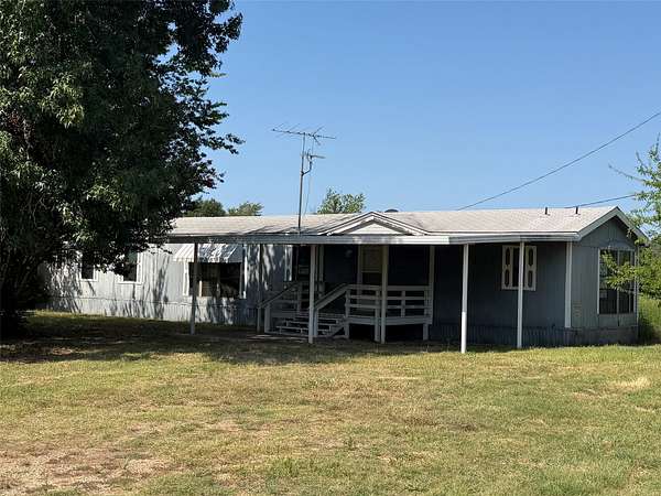 2.29 Acres of Land with Home for Sale in Eustace, Texas