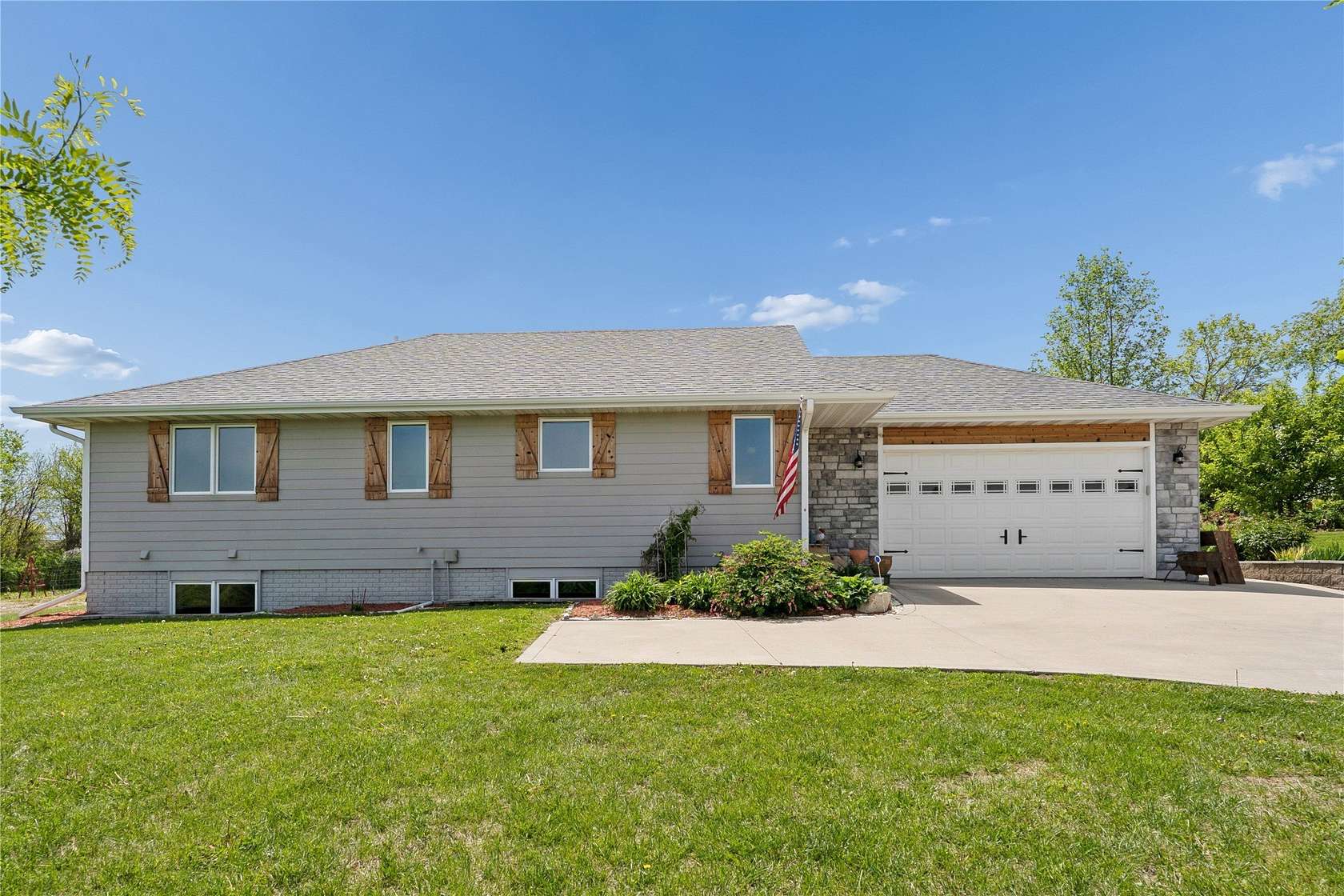 4.27 Acres of Land with Home for Sale in Norwalk, Iowa