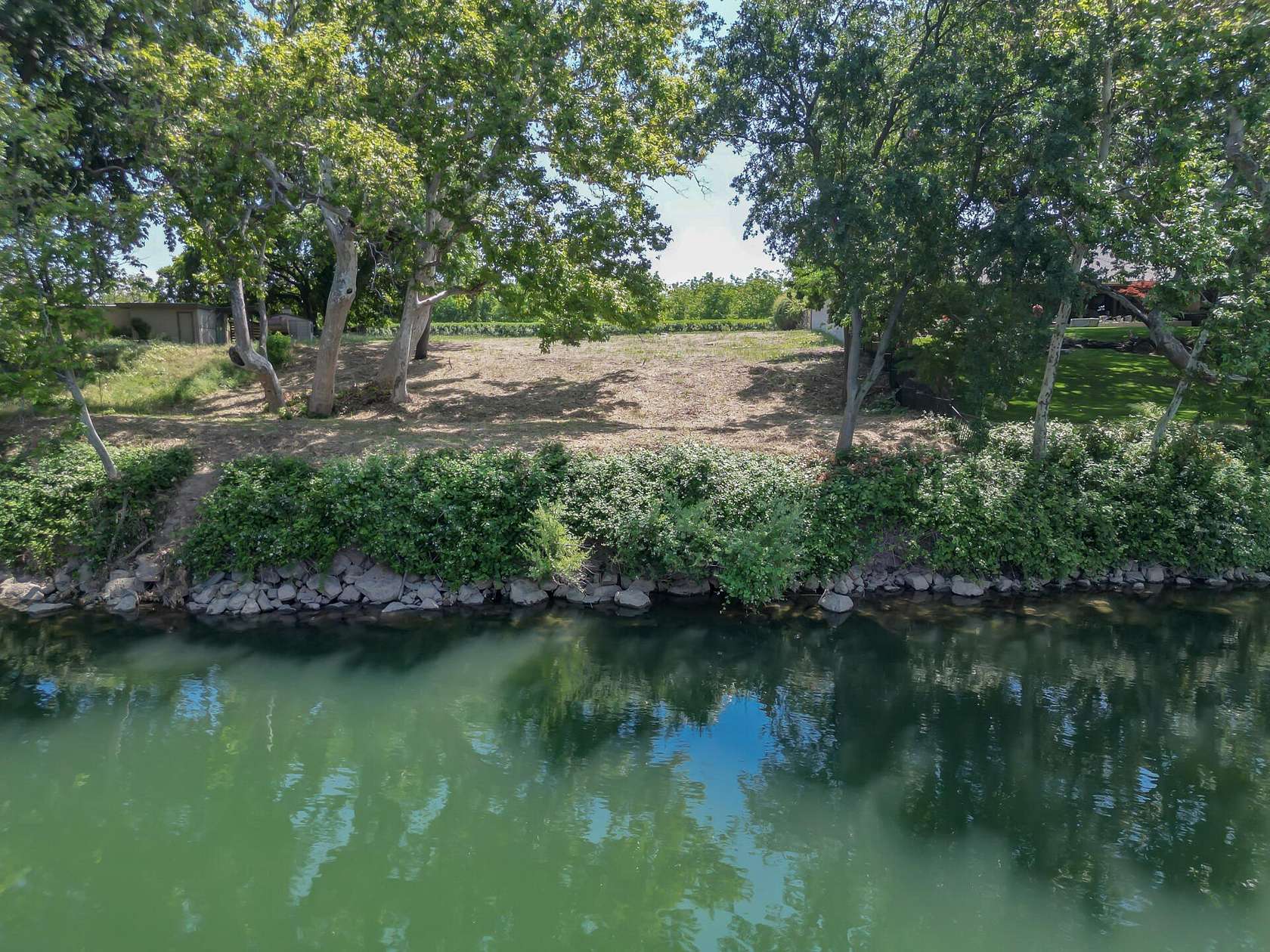 0.49 Acres of Residential Land for Sale in Red Bluff, California
