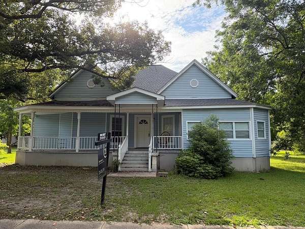 2.1 Acres of Land with Home for Sale in Cairo, Georgia