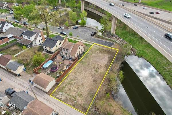 0.11 Acres of Residential Land for Sale in Minneapolis, Minnesota