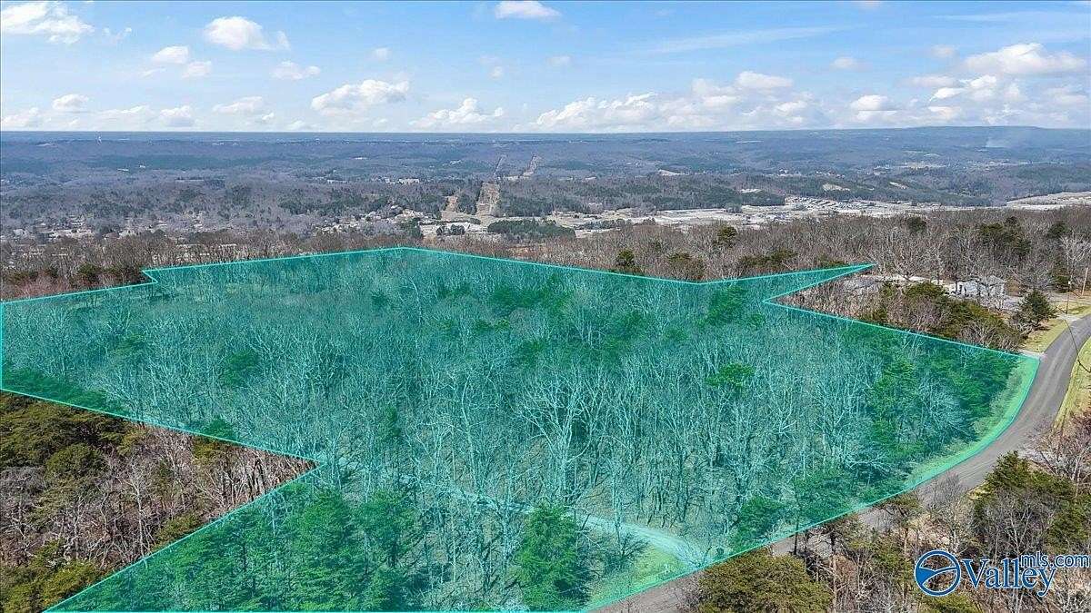 12 Acres of Land for Sale in Fort Payne, Alabama