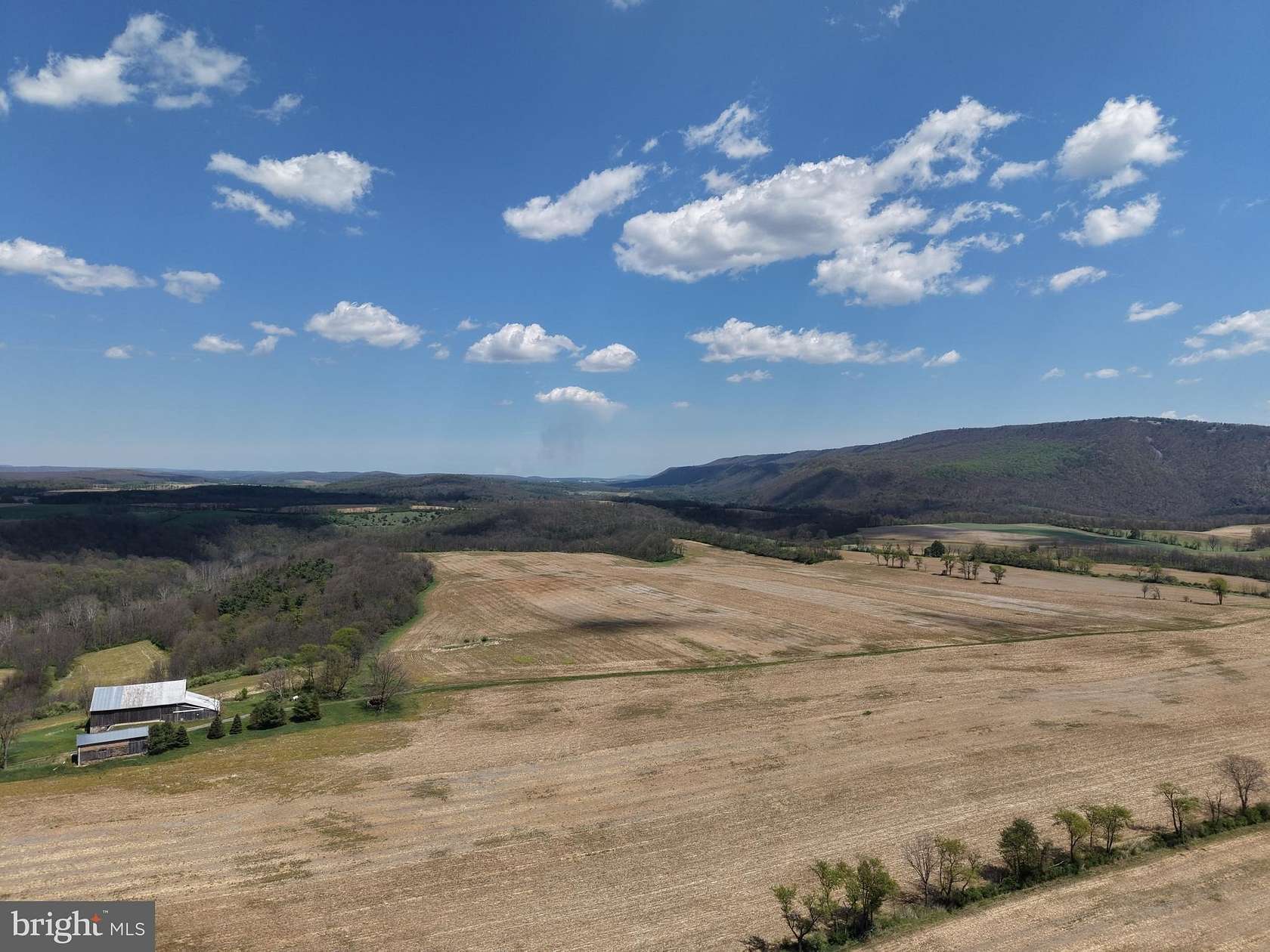 131 Acres of Land for Auction in Tyrone, Pennsylvania