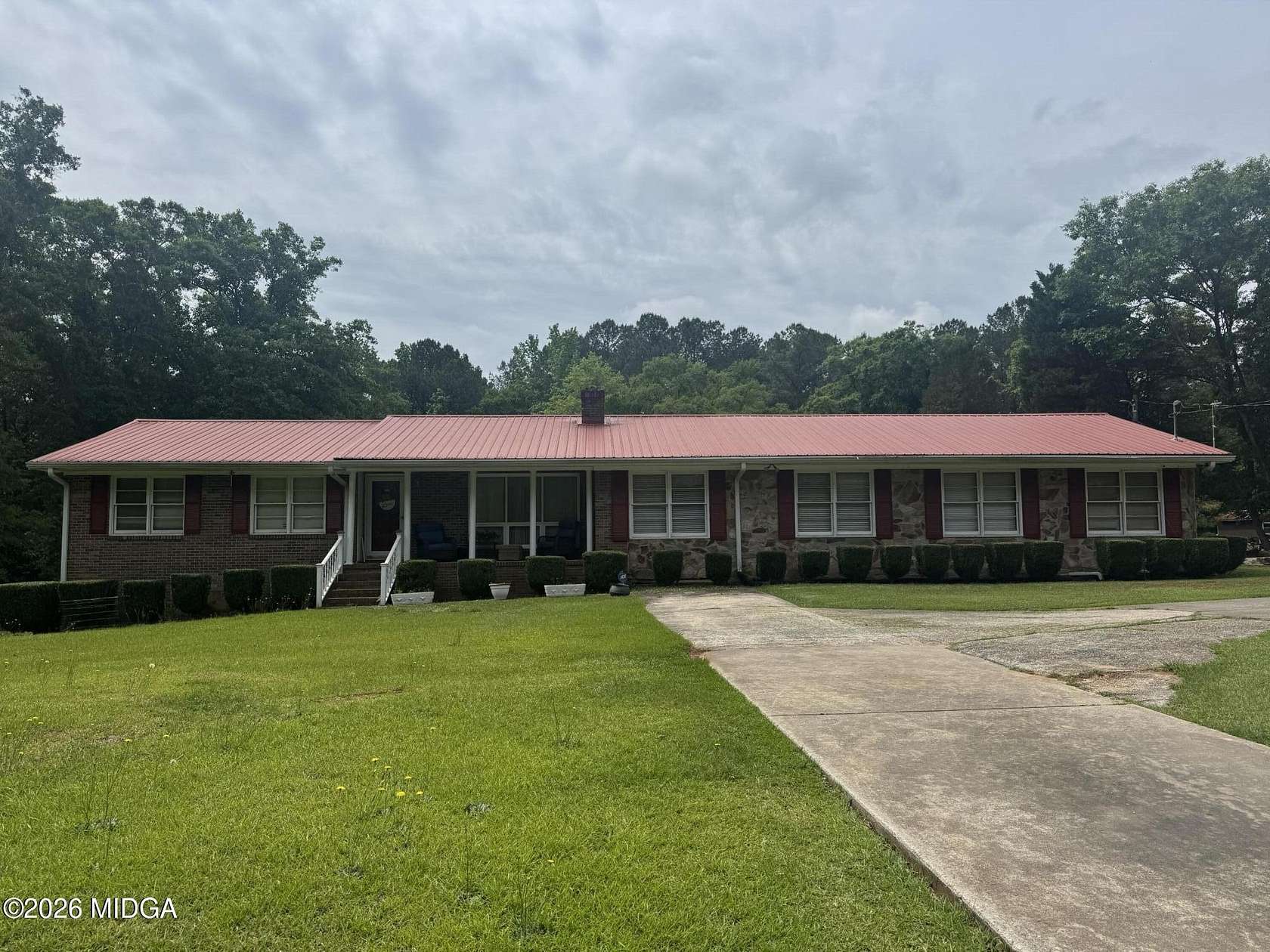 1.5 Acres of Land with Home for Sale in Forsyth, Georgia