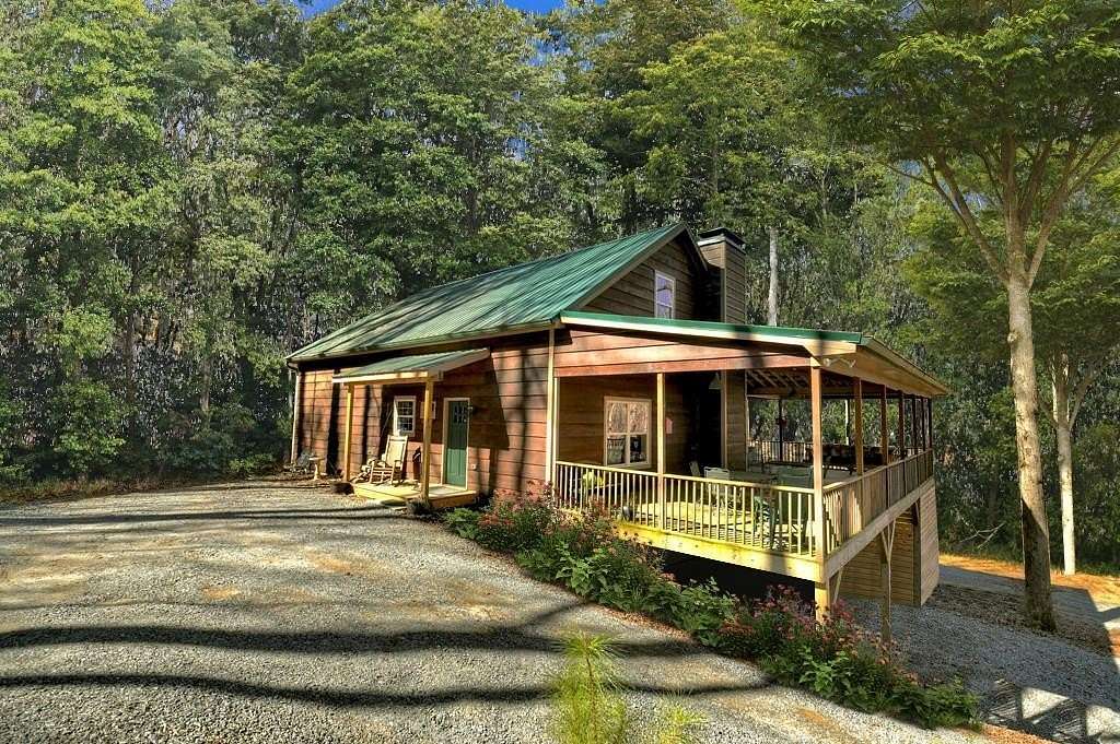 2.7 Acres of Land with Home for Sale in Ellijay, Georgia