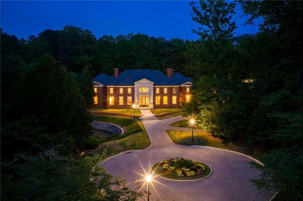 9.24 Acres of Land with Home for Sale in Atlanta, Georgia