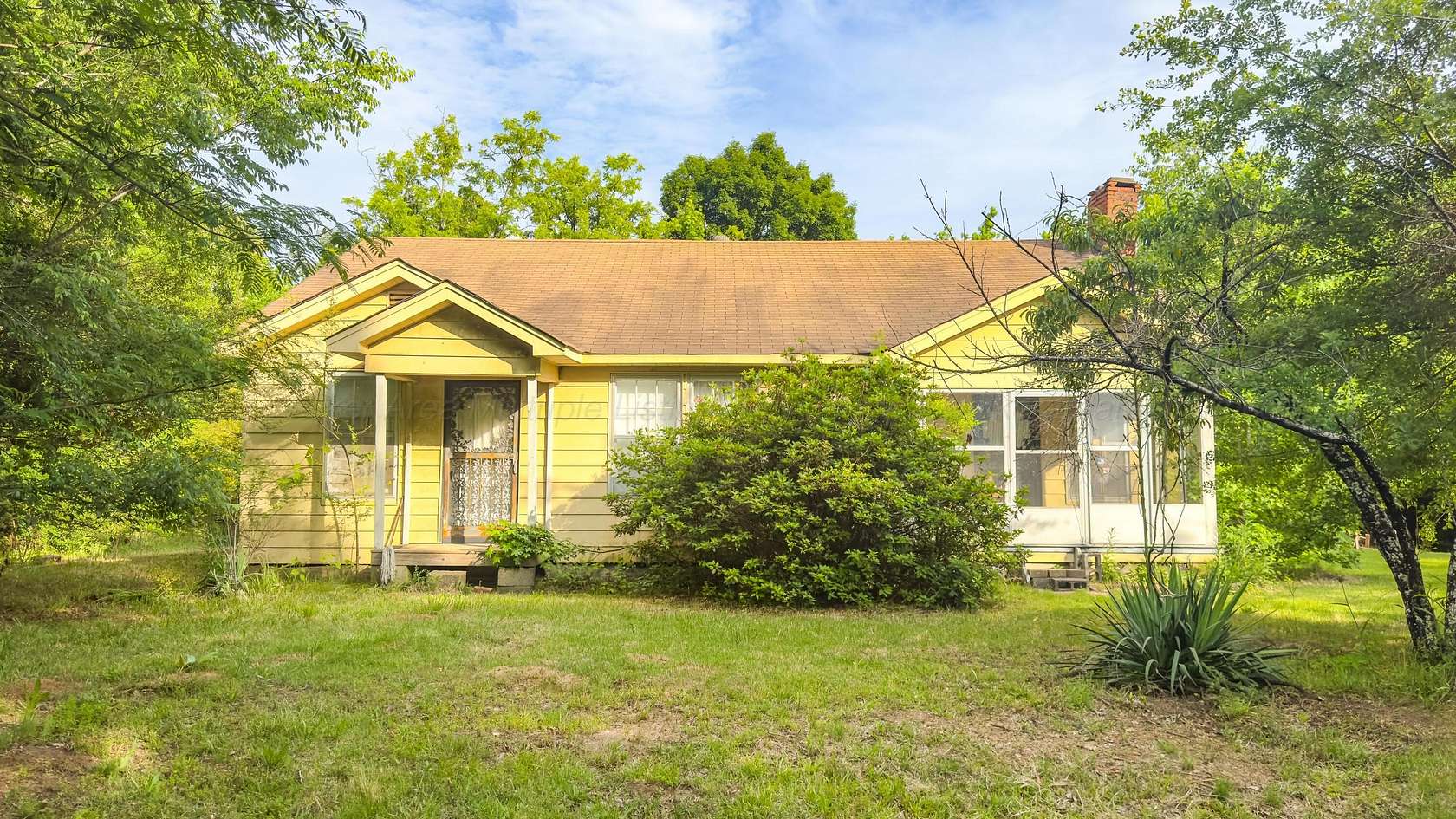 57 Acres of Land with Home for Sale in Guin, Alabama