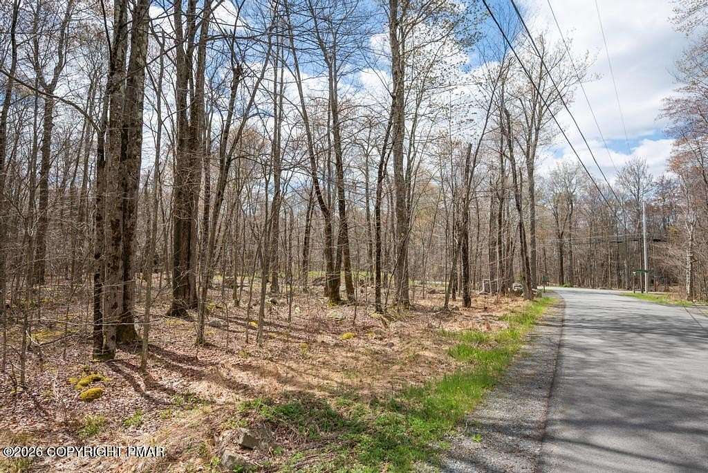 1 Acre of Residential Land for Sale in Pocono Pines, Pennsylvania