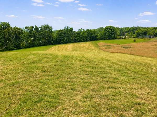 2 Acres of Residential Land for Sale in Sparta, Tennessee