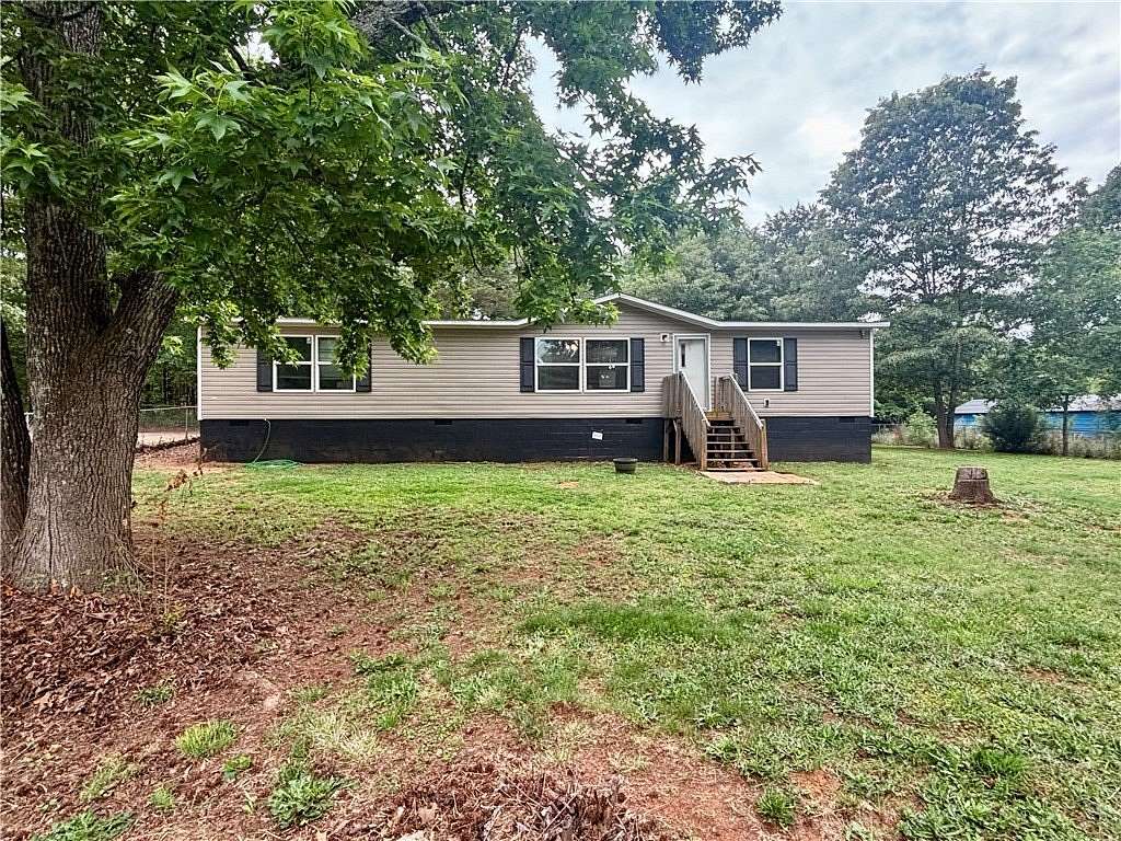 1.5 Acres of Land with Home for Sale in Anderson, South Carolina