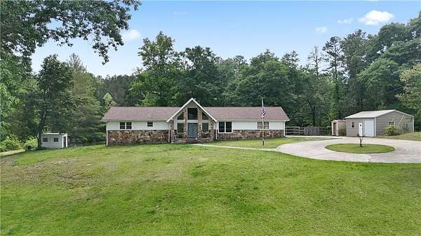 4.18 Acres of Land with Home for Sale in Dallas, Georgia