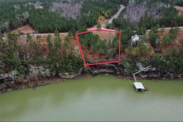 1.26 Acres of Residential Land for Sale in Jasper, Alabama