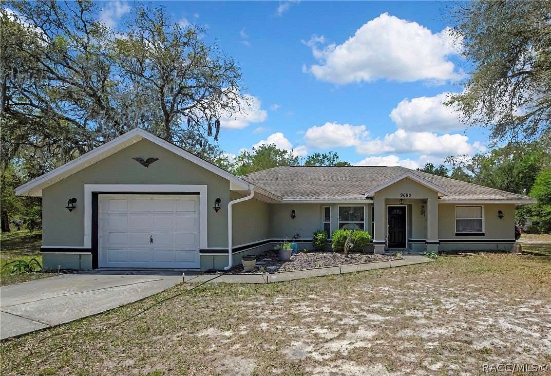 2.3 Acres of Land with Home for Sale in Crystal River, Florida