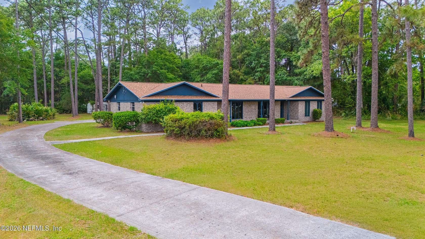 1.66 Acres of Land with Home for Sale in Jacksonville, Florida