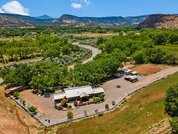 10 Acres of Land with Home for Sale in Abiquiu, New Mexico