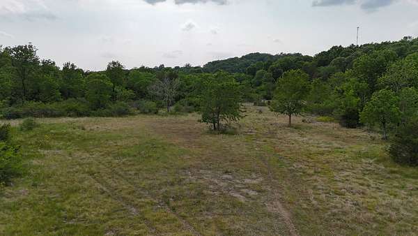 173 Acres of Recreational Land for Sale in Columbia, Tennessee