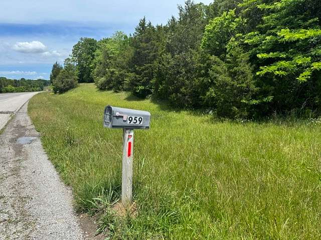 19.5 Acres of Improved Mixed-Use Land for Sale in Columbia, Tennessee