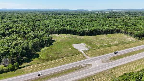 6 Acres of Mixed-Use Land for Auction in Murfreesboro, Tennessee
