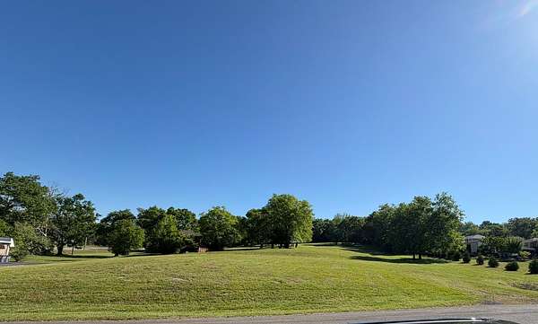 0.59 Acres of Commercial Land for Sale in Goodlettsville, Tennessee