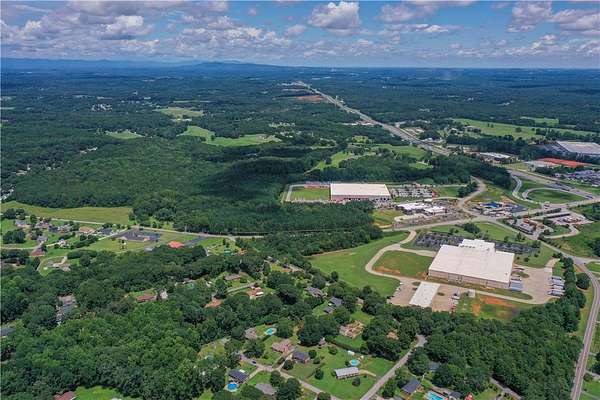 33 Acres of Land for Sale in Piedmont, South Carolina