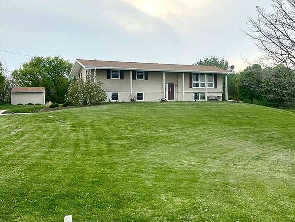 3 Acres of Land with Home for Sale in Otho, Iowa