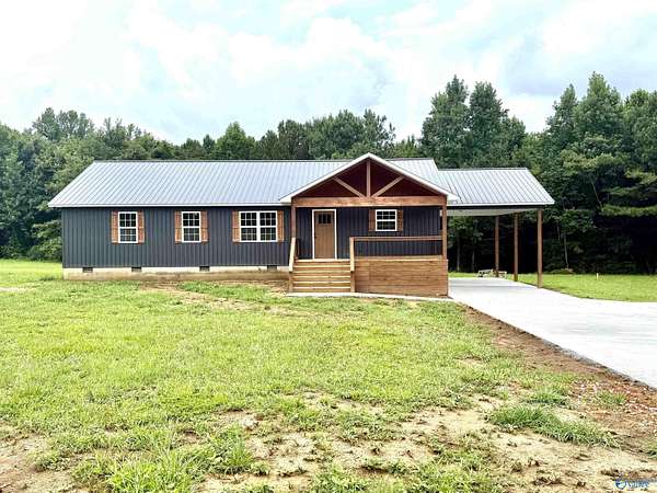 2.5 Acres of Land with Home for Sale in Boaz, Alabama