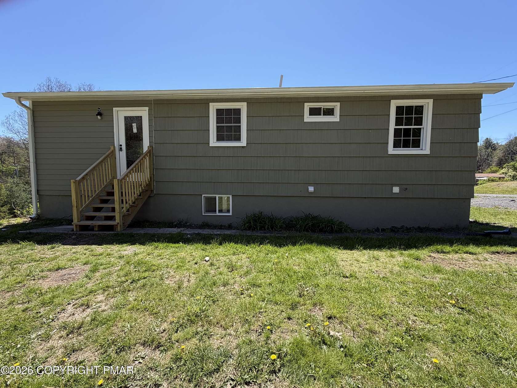 Land with Home for Lease in Bushkill, Pennsylvania