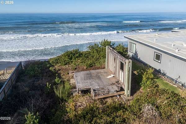 Residential Land for Sale in Lincoln Beach, Oregon