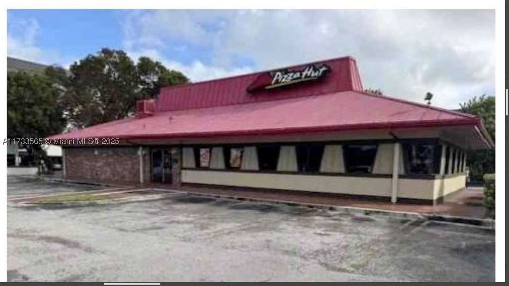 0.76 Acres of Commercial Land for Sale in Virginia Gardens, Florida