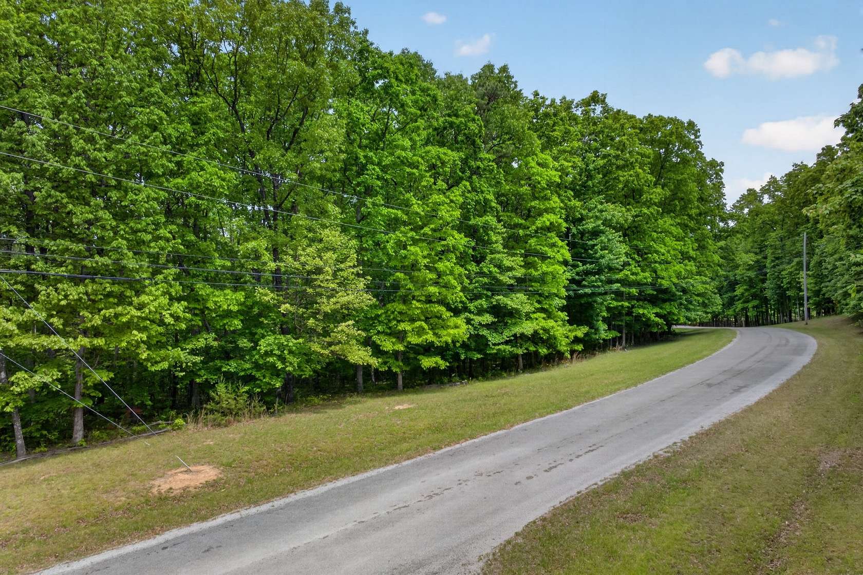 4.2 Acres of Residential Land for Sale in Monterey, Tennessee