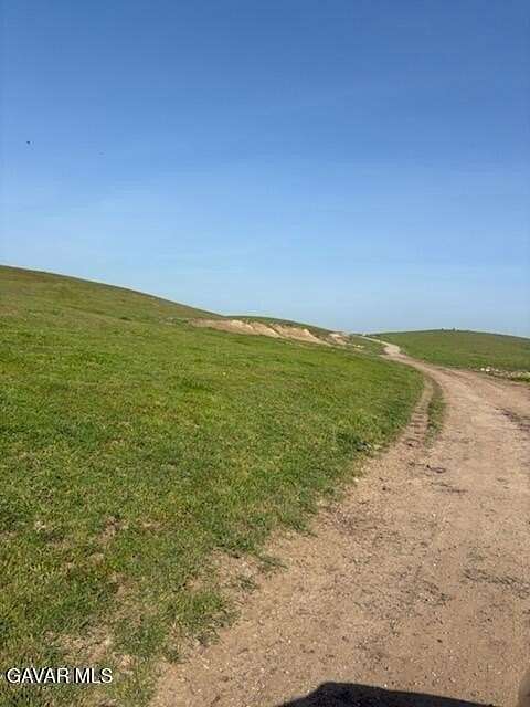 39.9 Acres of Land for Sale in Lost Hills, California