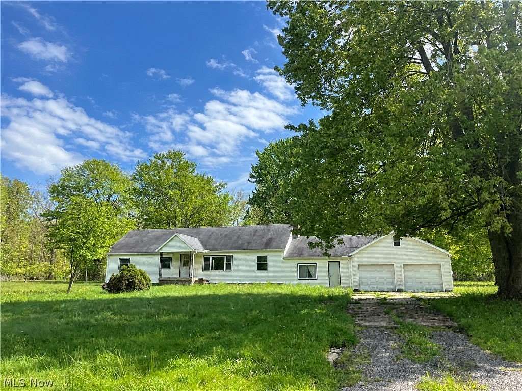 16.8 Acres of Land with Home for Sale in Madison, Ohio