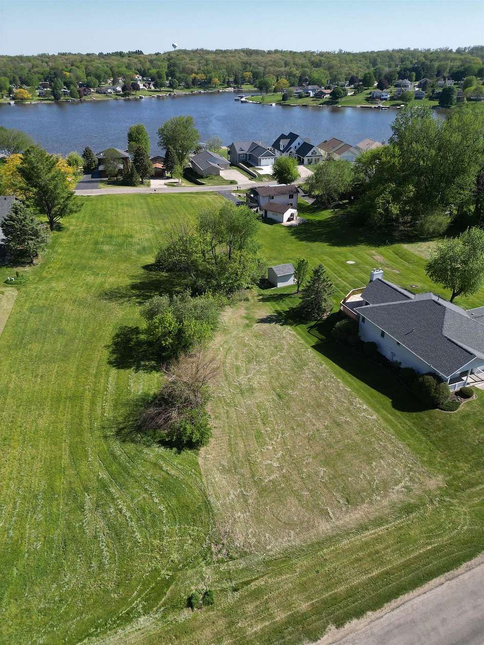 0.34 Acres of Residential Land for Sale in Lake Summerset, Illinois