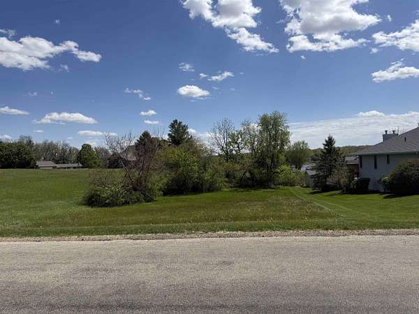 0.34 Acres of Residential Land for Sale in Lake Summerset, Illinois